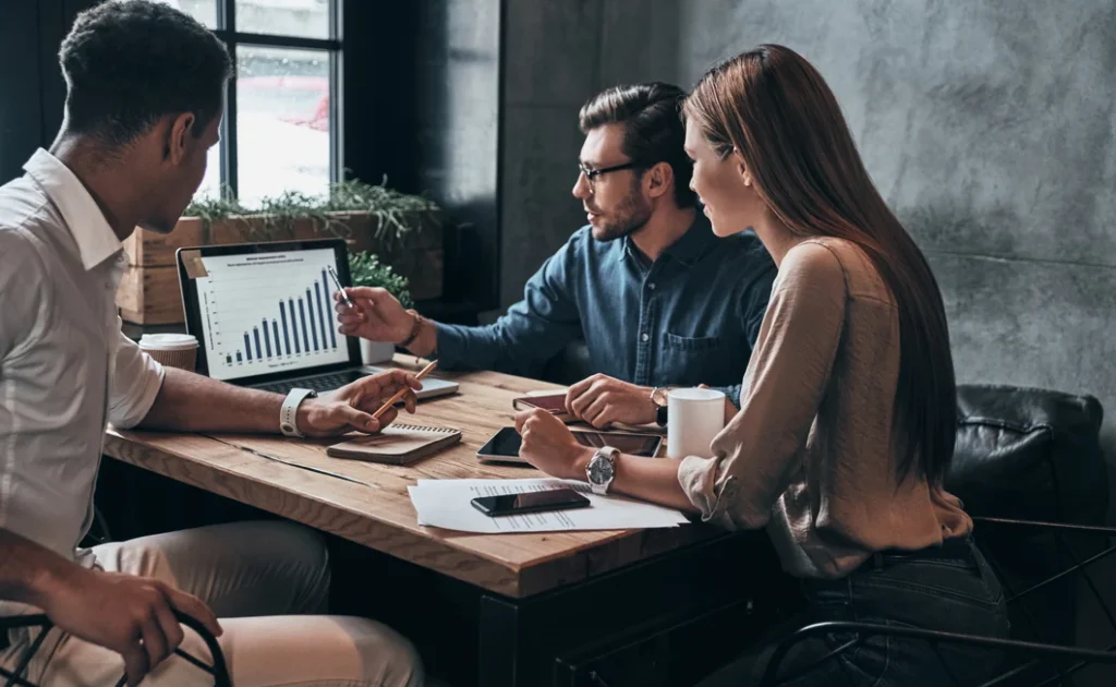 What to Look For When Partnering with the Right B2B Marketing Agency